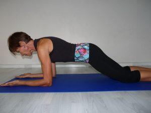 Le gainage est un exercice incontournable pour retrouver la forme. Voici quelques exercices faciles et efficaces à faire chez soi.