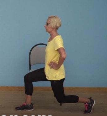 Isabelle Balland nous montre quelques exercices pour soulager une entorse du genou.