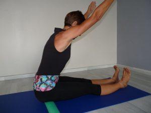 Mal au dos assis ? ces exercices recommandés par Isabelle Balland sont efficaces