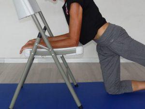Apprenons à bien étirer nos muscles du grand fessier avec Isabelle Balland