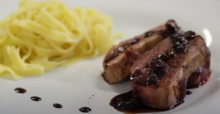 Préparons le réveillon de la Saint Sylvestre avec au menu un magret de canard au miel et vinaigre balsamique.